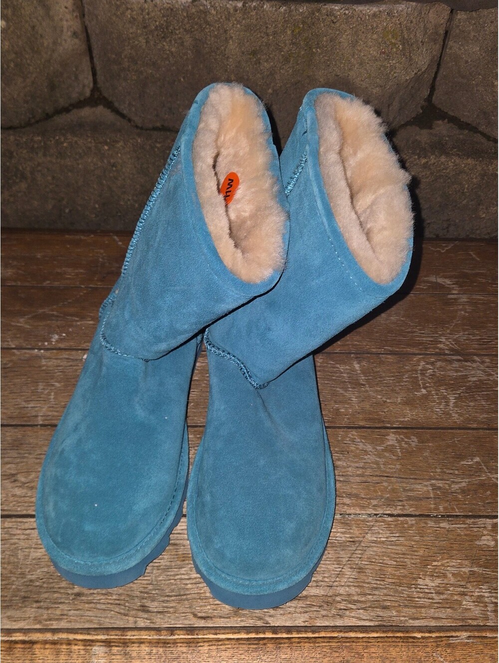 Bearpaw Women's Elle Short Boots size 11w
